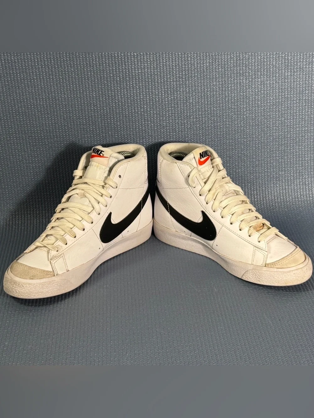 Nike Blazer Mid '77 Vintage White Black Sneakers DA4086-100 Big Kid Sz 3.5Y